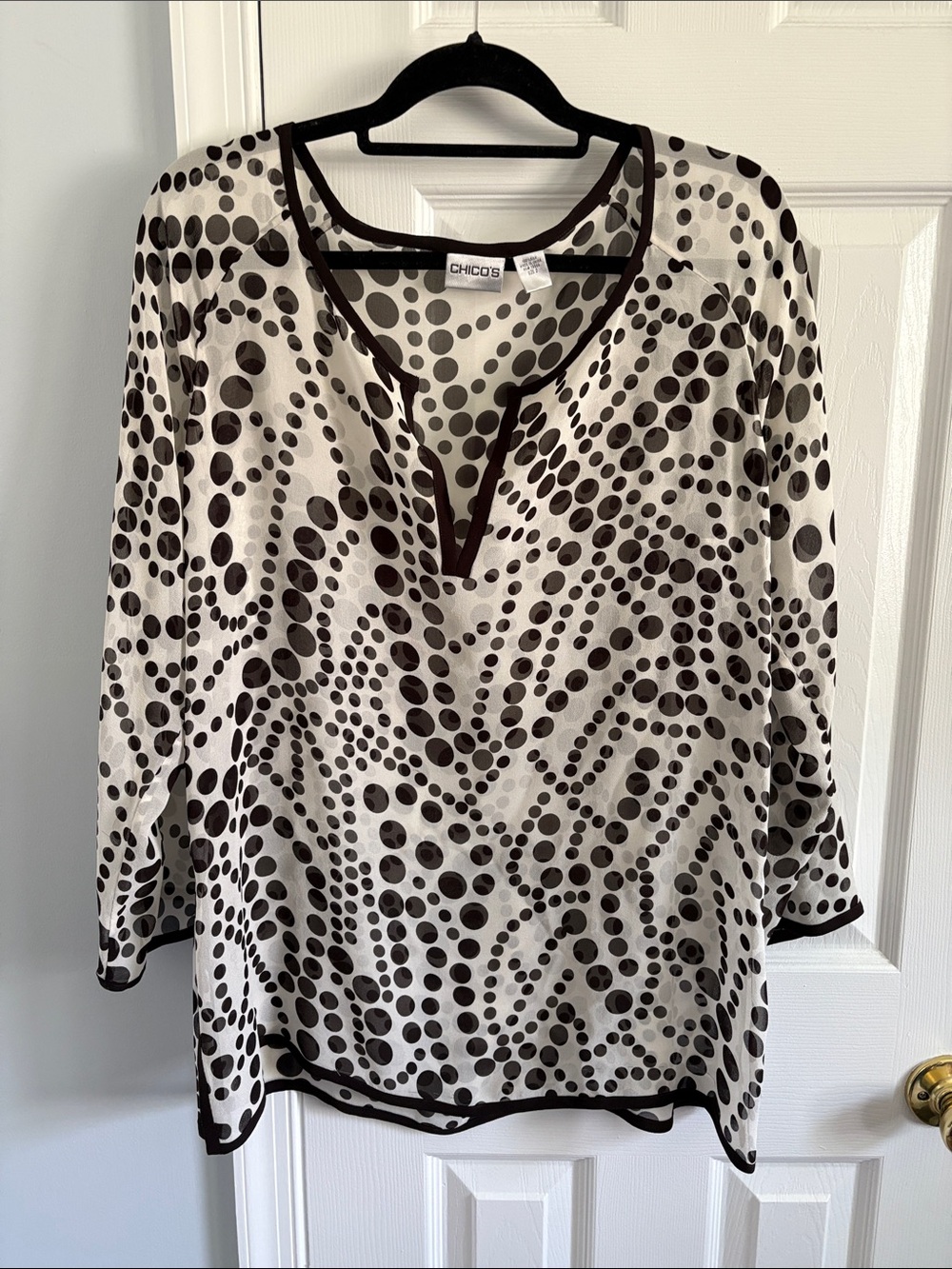 Chico's 100% Silk Sheer Split Neck Polka Dot Tunic Blouse Size 2 (Large/US 12)